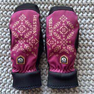 Hestra Women's XC Primaloft Mitt Mittens in Bordeaux Print Purple and Black sz 7